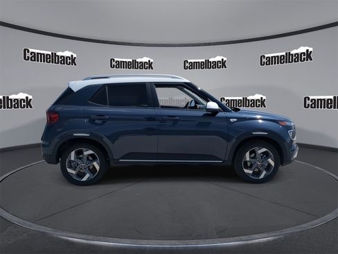 New 2025 Hyundai Venue Limited image 8