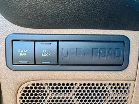 Used 2013 Jeep Wrangler Unlimited Rubicon w/ Dual Top Group AWD/4WD image 16