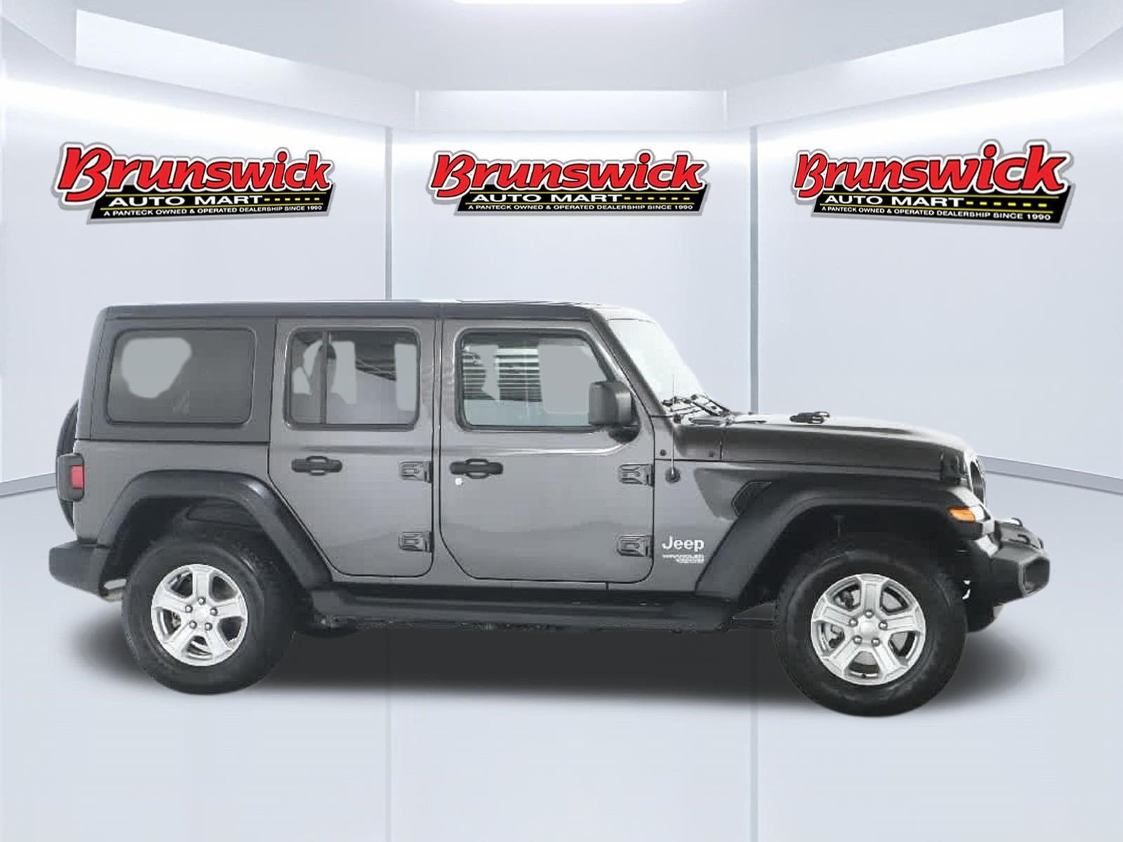 Used 2021 Jeep Wrangler Unlimited Sport AWD/4WD image 11