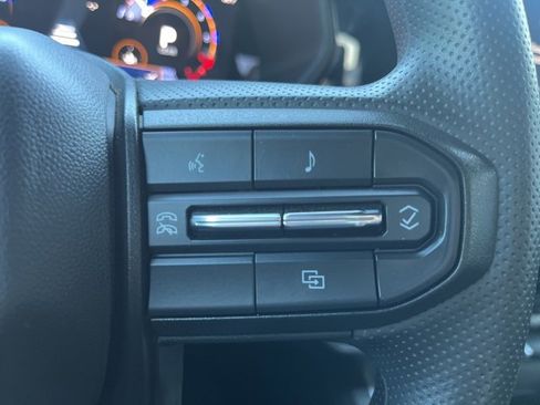 Used 2024 Chevrolet Colorado Trail Boss w/ Technology Package image 16