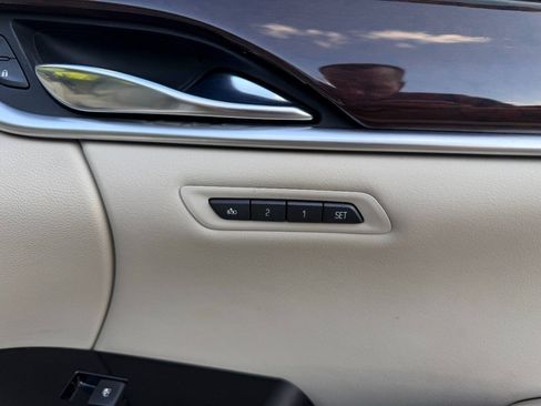 Used 2014 Cadillac XTS Premium FWD image 31
