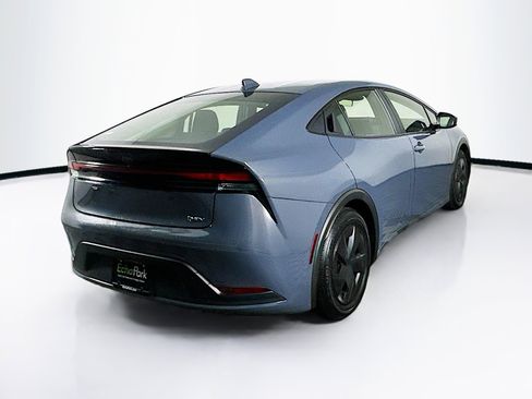 Used 2025 Toyota Prius LE image 9