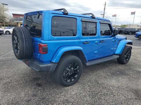 Used 2023 Jeep Wrangler Sahara 4xe w/ Cold Weather Group image 4