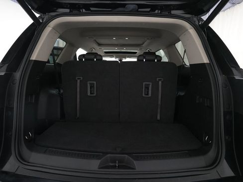 Used 2018 GMC Acadia Denali w/ Technology Package AWD/4WD image 10