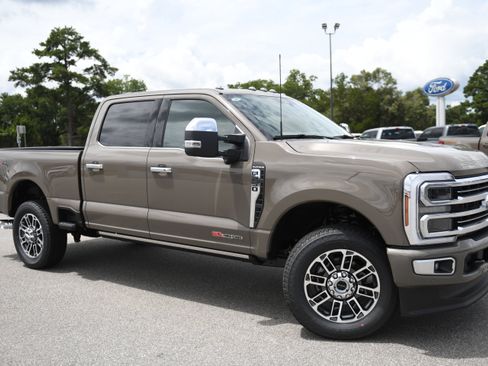 New 2026 Ford F250 Platinum w/ Platinum Plus Package AWD/4WD image 2