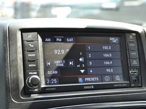 Used 2019 Dodge Grand Caravan SXT FWD image 15