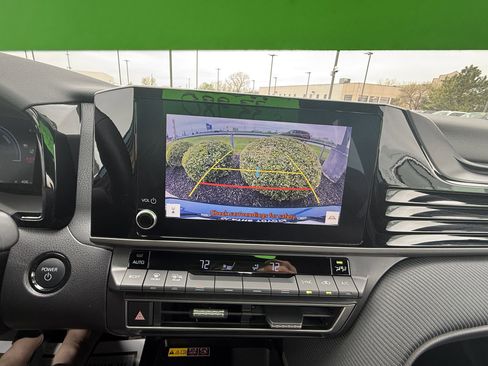 Certified 2025 Toyota Camry SE w/ Convenience Package image 10