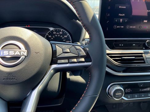 New 2025 Nissan Altima 2.5 SR w/ SR Premium Package image 22