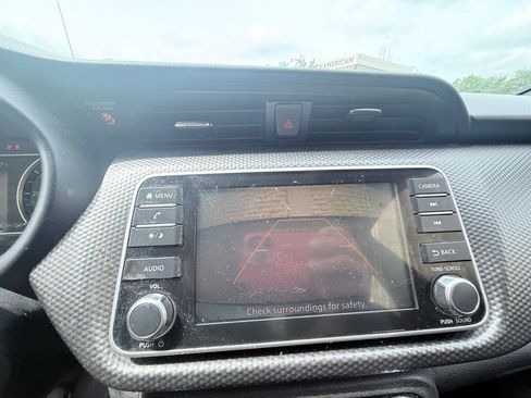 Used 2020 Nissan Kicks SV FWD image 14