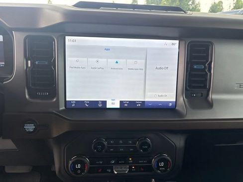 Used 2023 Ford Bronco Outer Banks w/ Sasquatch Package AWD/4WD image 12