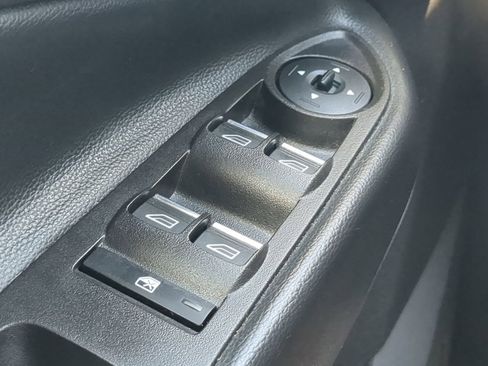 Used 2019 Ford Escape Titanium image 25