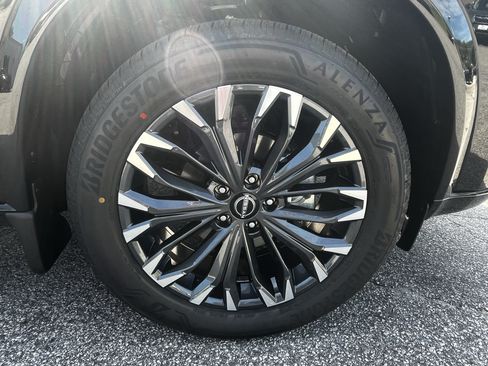 New 2026 Nissan Rogue Platinum AWD/4WD image 9