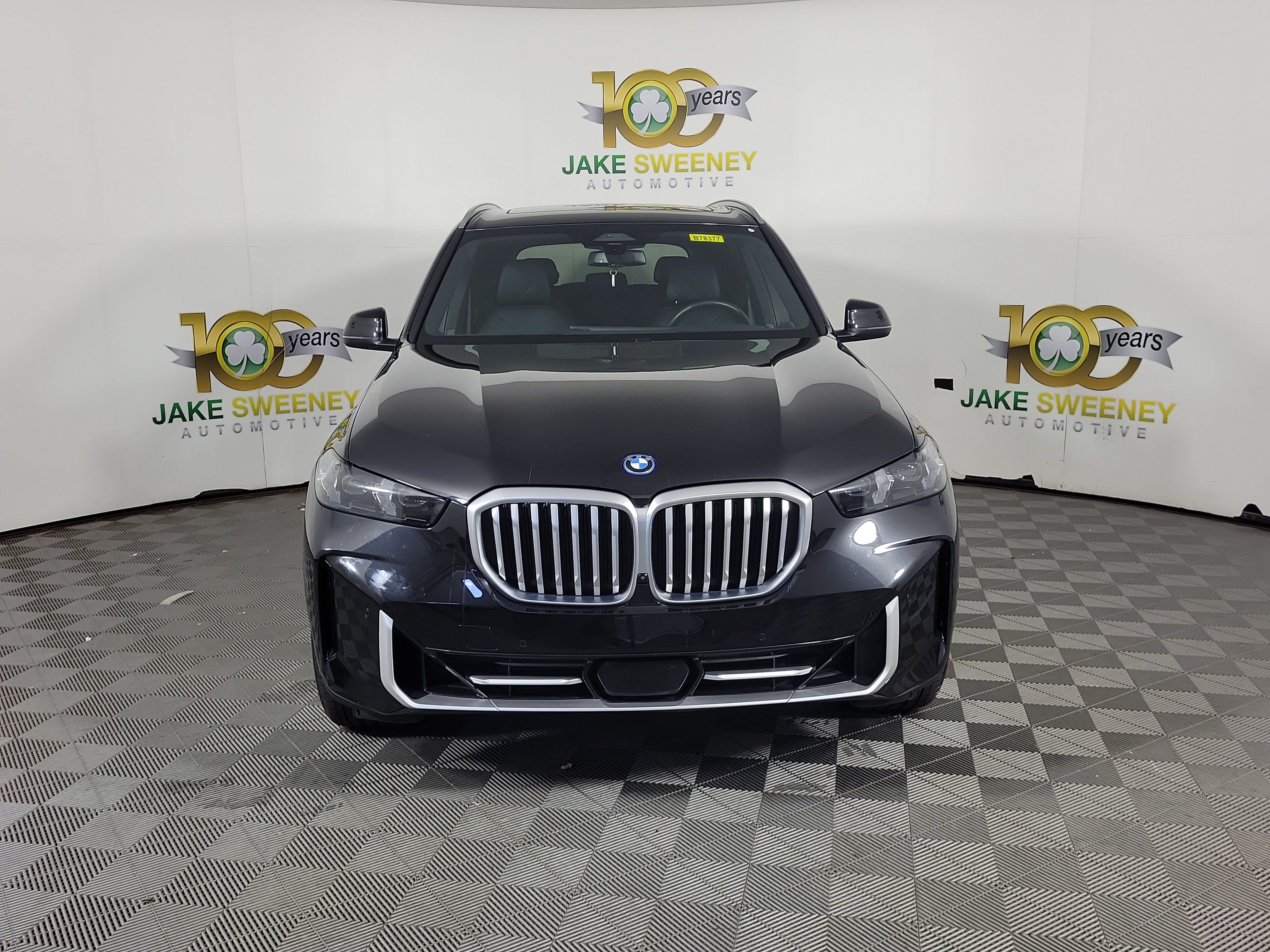 Certified 2024 BMW X5 xDrive50e w/ Climate Comfort Package AWD/4WD image 2