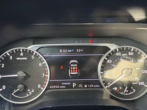 Used 2024 Nissan Pathfinder SV image 23