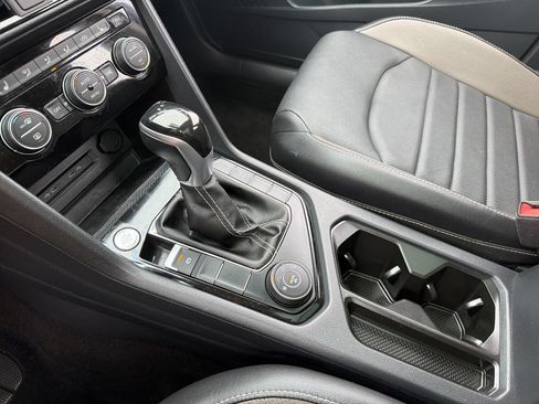 Certified 2023 Volkswagen Taos SEL AWD/4WD image 19