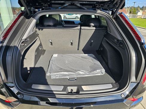 New 2026 Cadillac Optiq V image 13