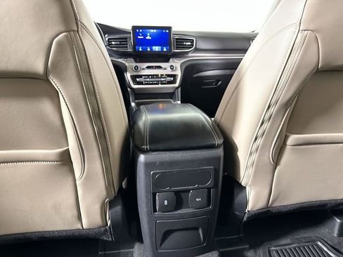 Used 2023 Ford Explorer XLT w/ Equipment Group 202A AWD/4WD image 22