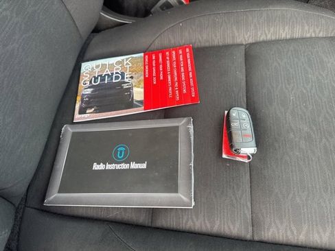 Used 2023 Dodge Durango GT image 25