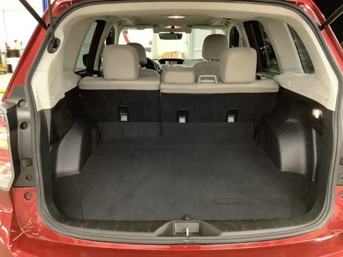 Used 2018 Subaru Forester 2.5i Limited AWD/4WD image 16