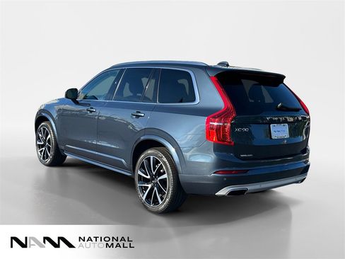 Used 2020 Volvo XC90 T6 Momentum w/ Protection Package image 3