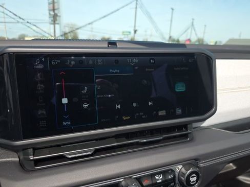 Used 2025 Jeep Wrangler Unlimited Sahara w/ Safety Group image 31