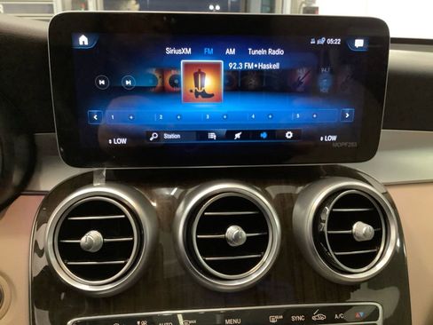 Used 2020 Mercedes-Benz GLC 300 4MATIC Coupe image 11