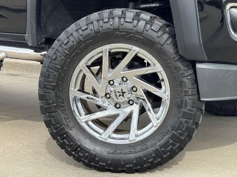 Used 2020 Chevrolet Colorado Z71 image 32