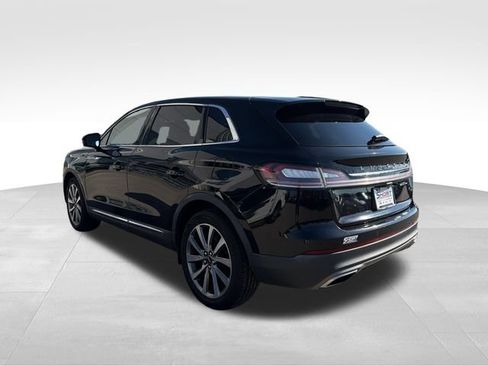 Used 2019 Lincoln Nautilus Select AWD/4WD image 7