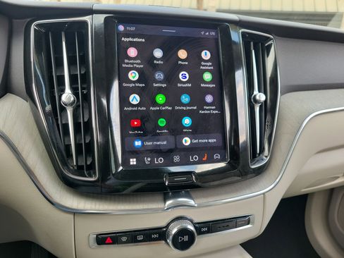 Used 2023 Volvo XC60 B5 Plus w/ Climate Package image 24