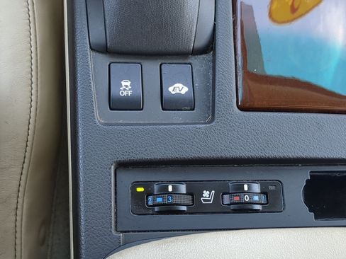 Used 2013 Lexus RX 450h AWD w/ Navigation Pkg image 25