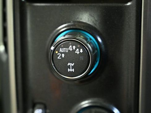 Used 2018 Chevrolet Silverado 1500 LT w/ LT Eassist Package image 38