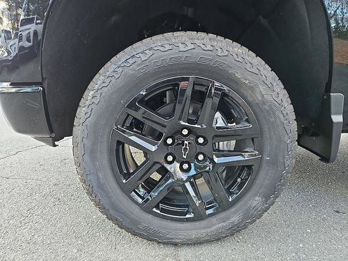 New 2026 Chevrolet Silverado 1500 Custom Trail Boss w/ Turbomax Blackout Package AWD/4WD image 9