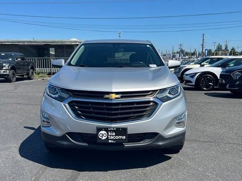 Used 2020 Chevrolet Equinox LT w/ Driver Convenience Package FWD image 4