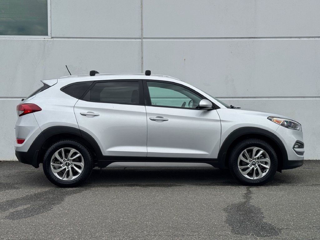 Used 2017 Hyundai Tucson SE w/ SE Popular Package 02 AWD/4WD image 8