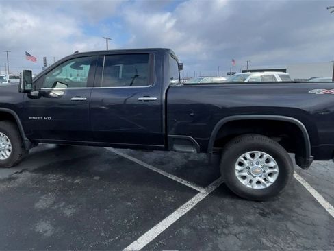 Used 2024 Chevrolet Silverado 2500 LTZ image 7