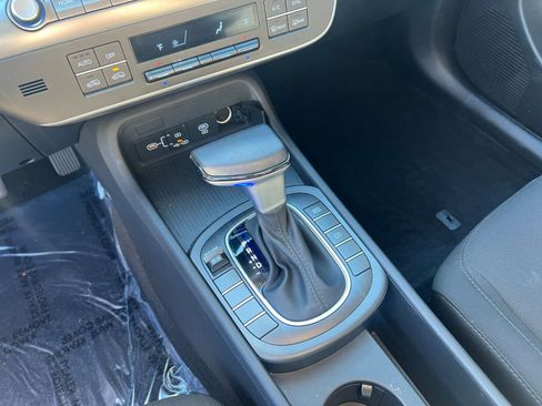 Used 2025 Hyundai Kona SEL image 36