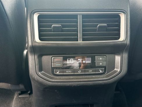 Used 2025 Volkswagen Atlas SEL AWD/4WD image 29