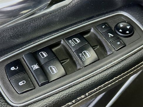 Used 2021 RAM 1500 Laramie image 20