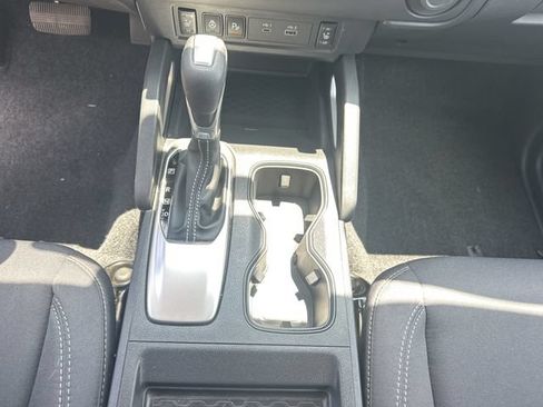 Certified 2025 Nissan Frontier SV w/ SV Convenience Package RWD image 17