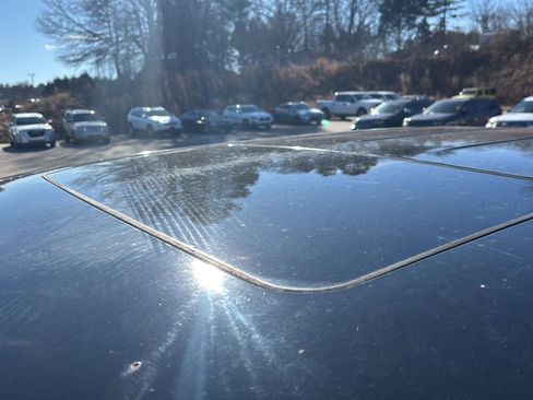 Used 2014 RAM 1500 Limited image 7