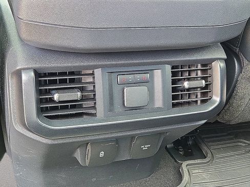 Used 2023 Ford F150 Raptor w/ Raptor Carbon Fiber Package AWD/4WD image 15