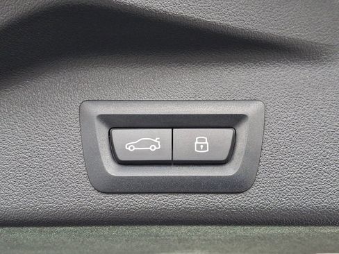 Certified 2025 BMW X5 xDrive50e w/ Climate Comfort Package image 36