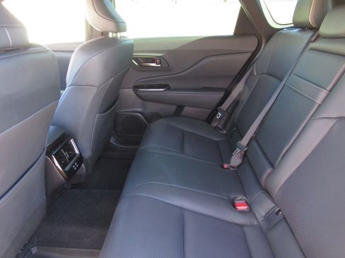 Used 2025 Toyota Crown Signia image 14