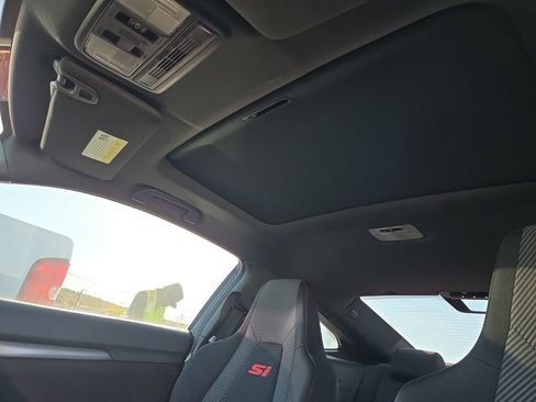 Used 2017 Honda Civic Si image 5