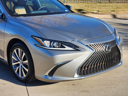 Used 2020 Lexus ES 350 350 Premium Package image 7