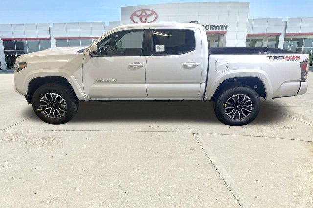Used 2023 Toyota Tacoma TRD Sport w/ Technology Package AWD/4WD image 8