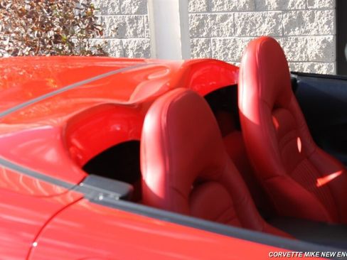 Used 2004 Chevrolet Corvette Convertible w/ Preferred Equipment Group image 19