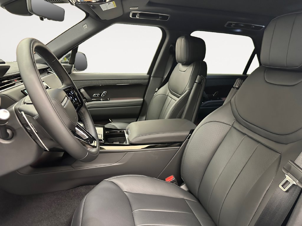 New 2027 Land Rover Range Rover Sport Dynamic SE AWD/4WD image 9