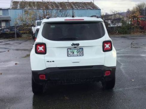 Certified 2022 Jeep Renegade Altitude w/ Convenience Group image 7