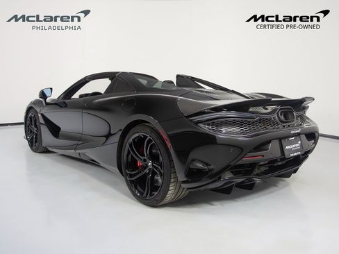 Used 2024 McLaren 750S Spider image 7